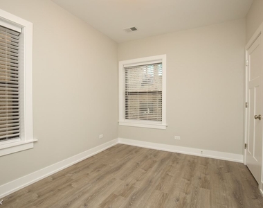 1134 Maple, Unit 4 - Photo Thumbnail 12