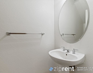 4154 Glenwood Terrace - Unit 2 - Photo Thumbnail 11