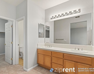 4154 Glenwood Terrace - Unit 2 - Photo Thumbnail 14