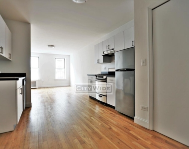 224 East 89th Street - Photo Thumbnail 0