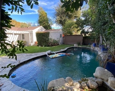 10434 Moorpark St - Photo Thumbnail 7