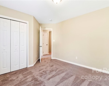 1220 Hunter Forest Court - Photo Thumbnail 20
