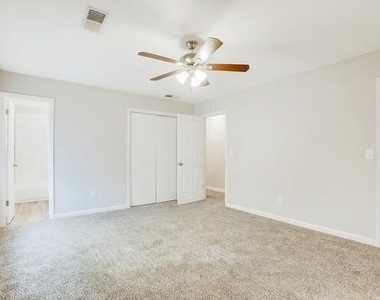 5218 Cumberland Way - Photo Thumbnail 24