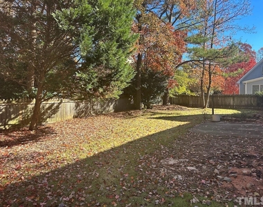 10204 Rosebank Lane - Photo Thumbnail 2