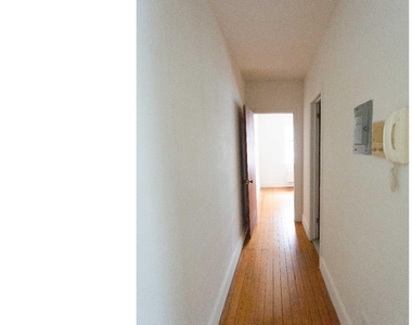 729 Spruce Street - Photo Thumbnail 7