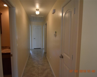 204 N Harrison Avenue - Photo Thumbnail 4