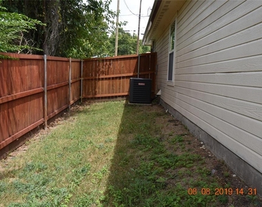 204 N Harrison Avenue - Photo Thumbnail 12