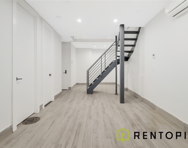 555 Grand Street - Photo Thumbnail 7
