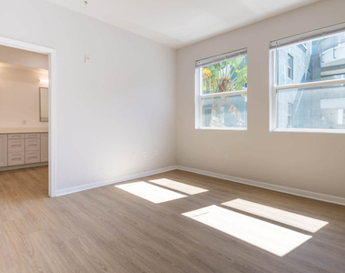 601 E. 2nd Street - Photo Thumbnail 20