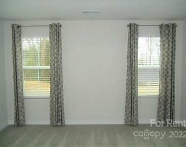 391 Hunton Forest Drive Nw - Photo Thumbnail 6