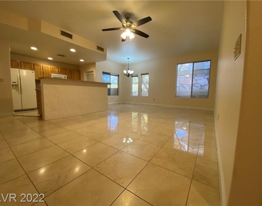 1511 Cardinal Peak Lane - Photo Thumbnail 5