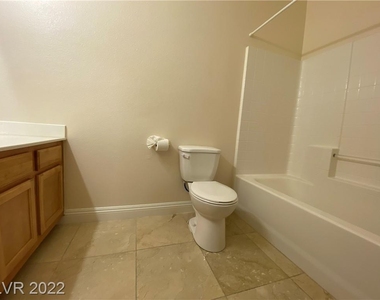 1511 Cardinal Peak Lane - Photo Thumbnail 9