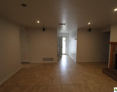 3809 Joshua Taylor Drive - Photo Thumbnail 7