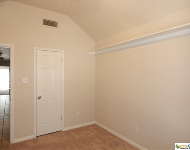 1810 Mcginnis Court - Photo Thumbnail 38