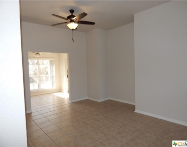 1810 Mcginnis Court - Photo Thumbnail 5