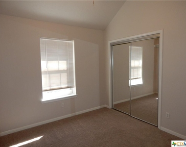 1810 Mcginnis Court - Photo Thumbnail 29