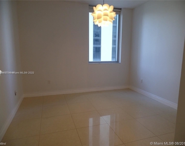 1050 Brickell Ave - Photo Thumbnail 34