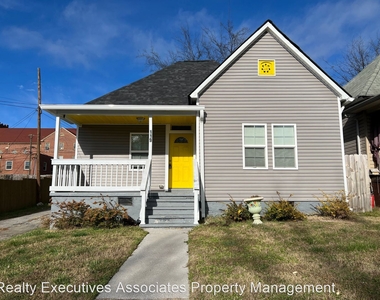 119 East Oldham Avenue - Photo Thumbnail 1