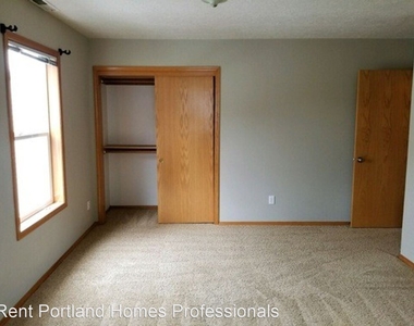 3912-3914 Sw Pinewood Way - Photo Thumbnail 14