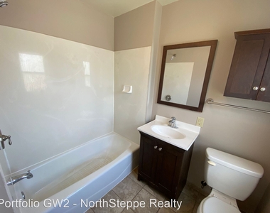 486 Vermont Ave - Photo Thumbnail 11