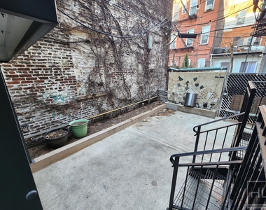 155 Huron Street - Photo Thumbnail 1