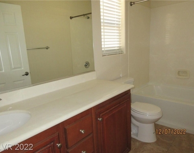 10459 Bay Ginger Lane - Photo Thumbnail 6