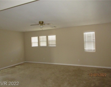 10459 Bay Ginger Lane - Photo Thumbnail 9