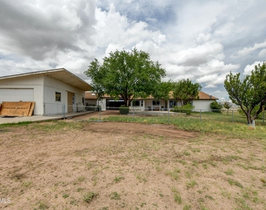 283 N Reed Road - Photo Thumbnail 22