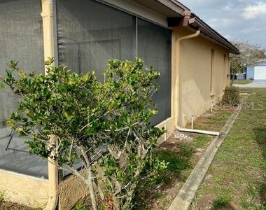 1101 Tamarac Drive - Photo Thumbnail 37