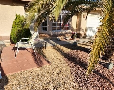 2555 Hacienda Pl - Photo Thumbnail 49