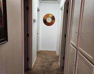 2555 Hacienda Pl - Photo Thumbnail 21