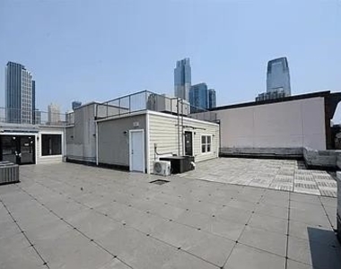 130 Essex St - Photo Thumbnail 23