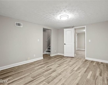 3041 R Dove Way - Photo Thumbnail 29