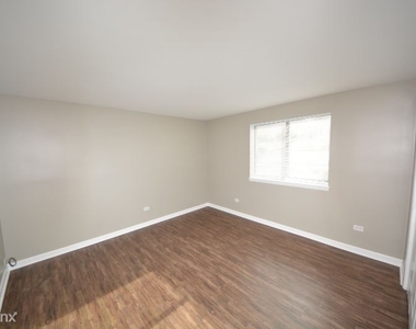 319 Bluff Ave Apt 1w - Photo Thumbnail 11