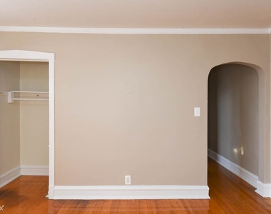 6364 N. Hermitage, Unit 2 - Photo Thumbnail 9