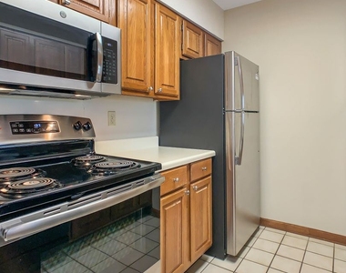 708 11th Street Unit 302 - Photo Thumbnail 4