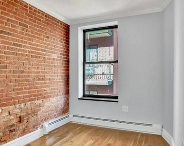 124 Ridge Street - Photo Thumbnail 4