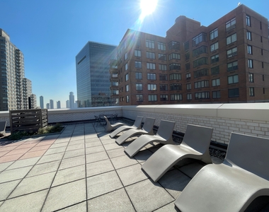 340 East 34th Street - Photo Thumbnail 8