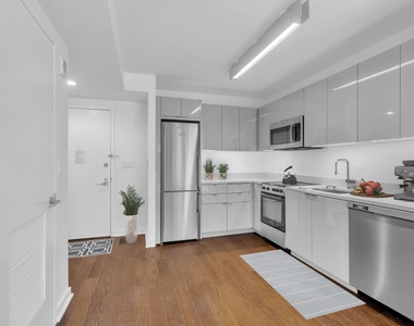 400 West 113th Street - Photo Thumbnail 2