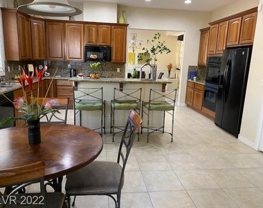 6128 Molly Malone Court - Photo Thumbnail 2