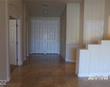 2216 Dogwood Ranch Avenue - Photo Thumbnail 14