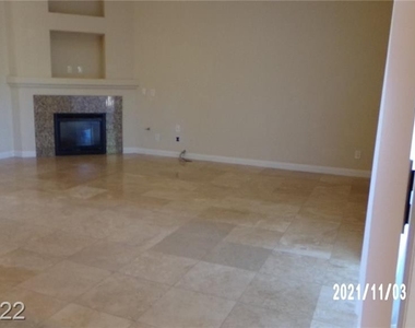 2216 Dogwood Ranch Avenue - Photo Thumbnail 2