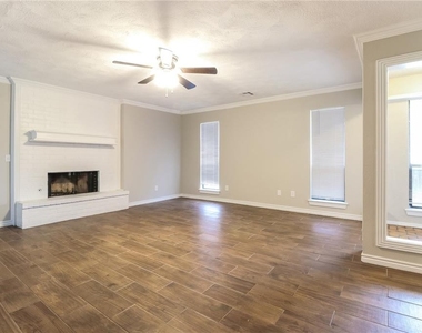 11217 N Eagle Lane - Photo Thumbnail 6