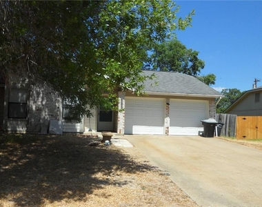 807 Val Verde Drive - Photo Thumbnail 0