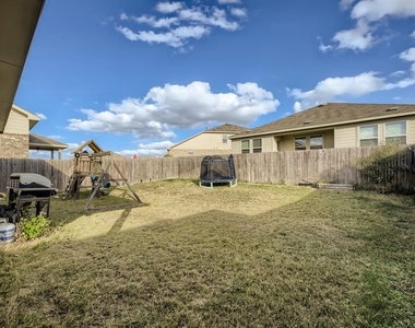 441  Shale Cir - Photo Thumbnail 10