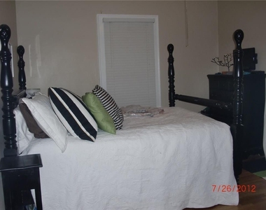 1218 Highland Avenue Ne - Photo Thumbnail 2