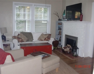 1218 Highland Avenue Ne - Photo Thumbnail 3