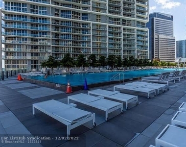 495 Brickell Ave - Photo Thumbnail 32