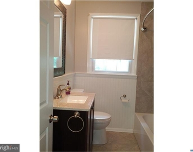 2509 Woodview Dr - Photo Thumbnail 10