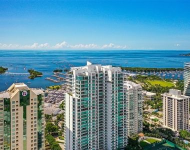 2627 S Bayshore Dr - Photo Thumbnail 40